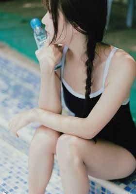 欧美床吻戏脱吻胸大全_剧情片BD在线观看