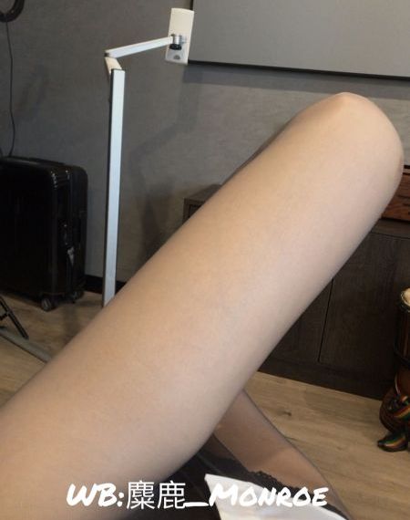 欧美背景墙壁画_HD影视在线观看