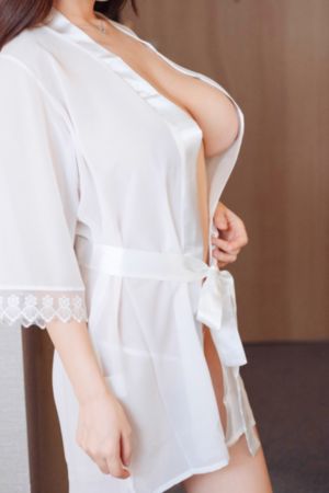 两个女孩避雨欧美电影_1080P完整视频观看