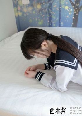 欧美全透明时装秀乳露6_字幕高清版在线观看