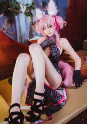欧美巨大羽绒服_全集在线观看