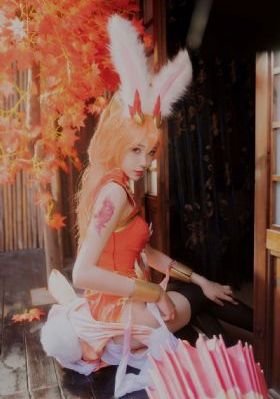 欧美比基尼美女走秀_DVD免费高清观看